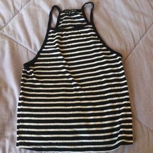 tank top black and white